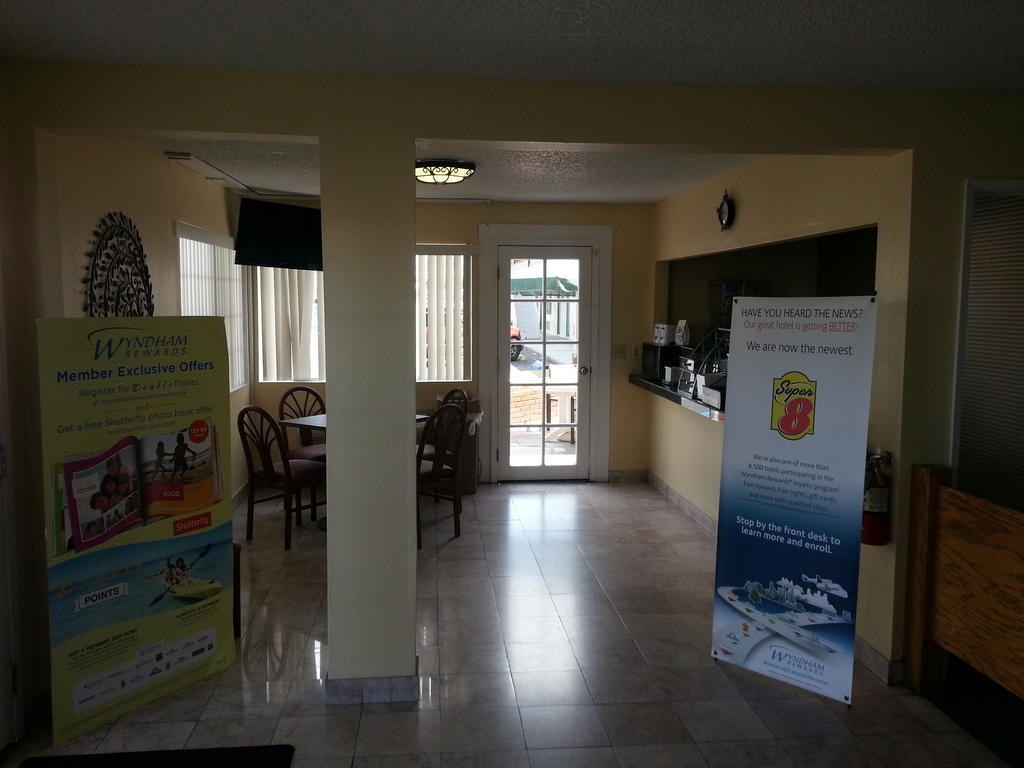 Super 8 By Wyndham Ridgecrest Μοτέλ Εξωτερικό φωτογραφία