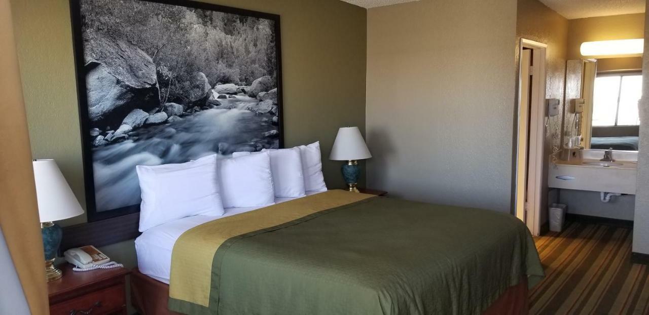 Super 8 By Wyndham Ridgecrest Μοτέλ Εξωτερικό φωτογραφία